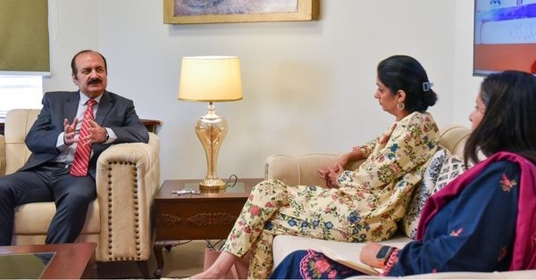 Chairman Rana Mashhood met with representatives of the British Council to discuss enhancing youth skills and promoting digital innovation.